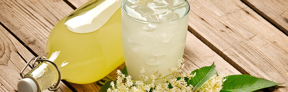 Limonada cu flori de soc