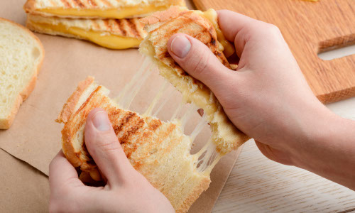 cum-sa-alegi-un-sandwich-maker-perfect-pentru-bucataria-ta-recomandari-si-sfaturi-utile