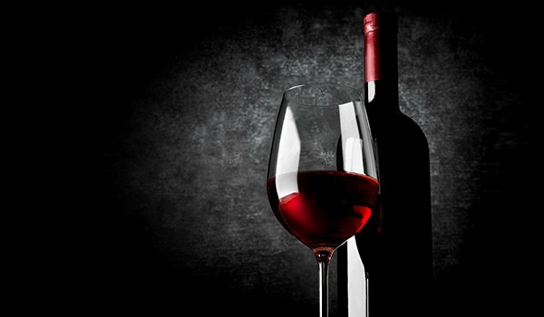 Păstrarea vinului după deschidere: Top sisteme de vidare și conservare pentru cunoscători